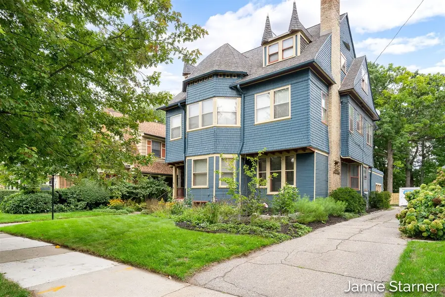 60 College, Grand Rapids, MI 49503 - #2