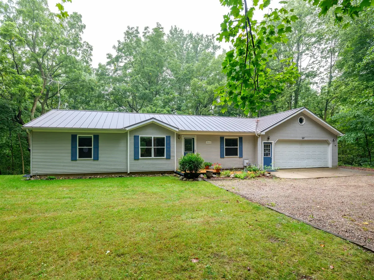 1937 Barney, Kalamazoo, MI 49004 - #1