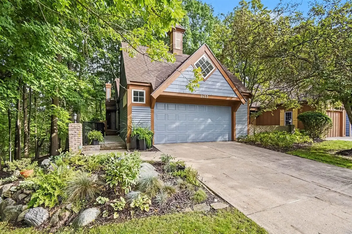 2133 North Cross Creek, Grand Rapids, MI 49508 - #1