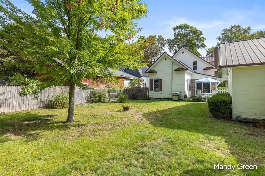 410 E Coffren, Greenville, MI 48838 - #3