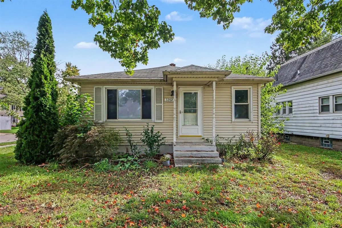 3352 Wilson, Grandville, MI 49418 - #1