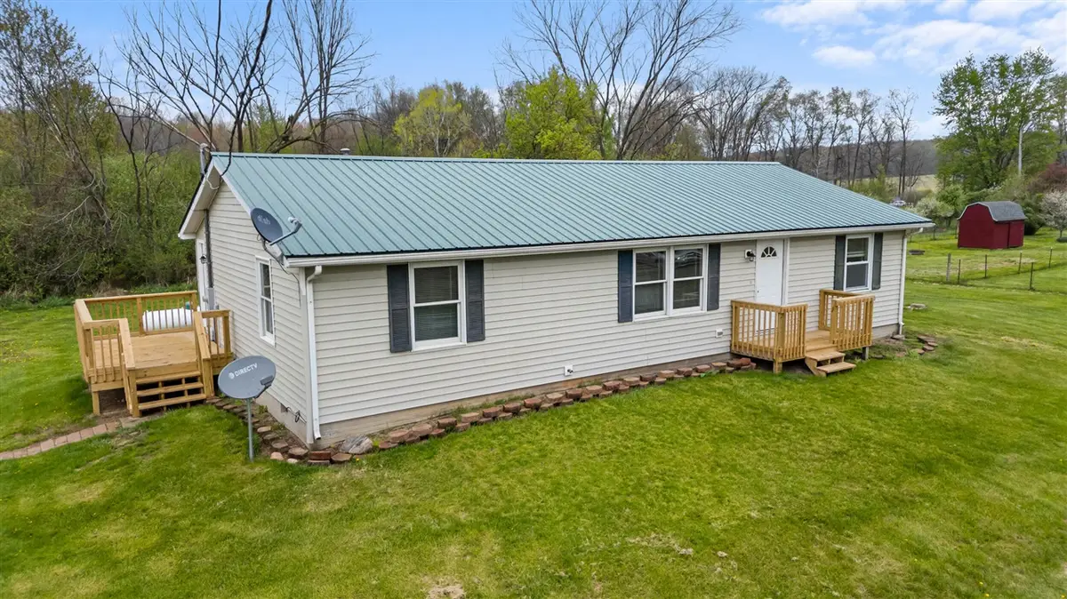 2340 E Mosherville, Jonesville, MI 49250 - #1