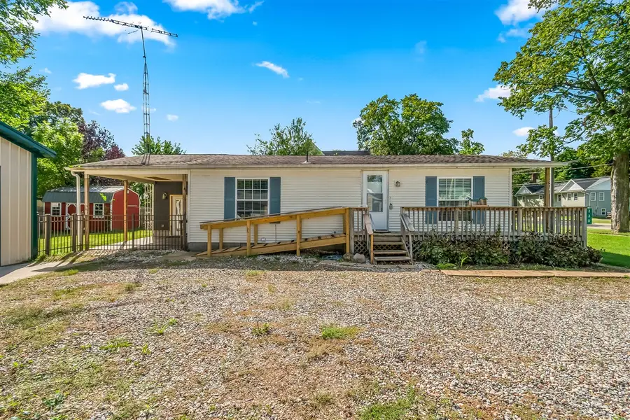 330 N Matteson, Bronson, MI 49028 - #3
