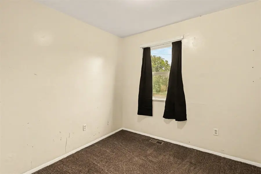 6701 Dana, Flint, MI 48504 - #3