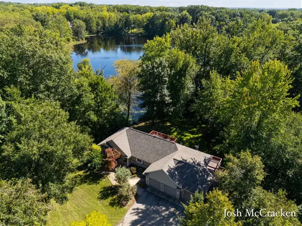 10420 52nd, Lowell, MI 49331