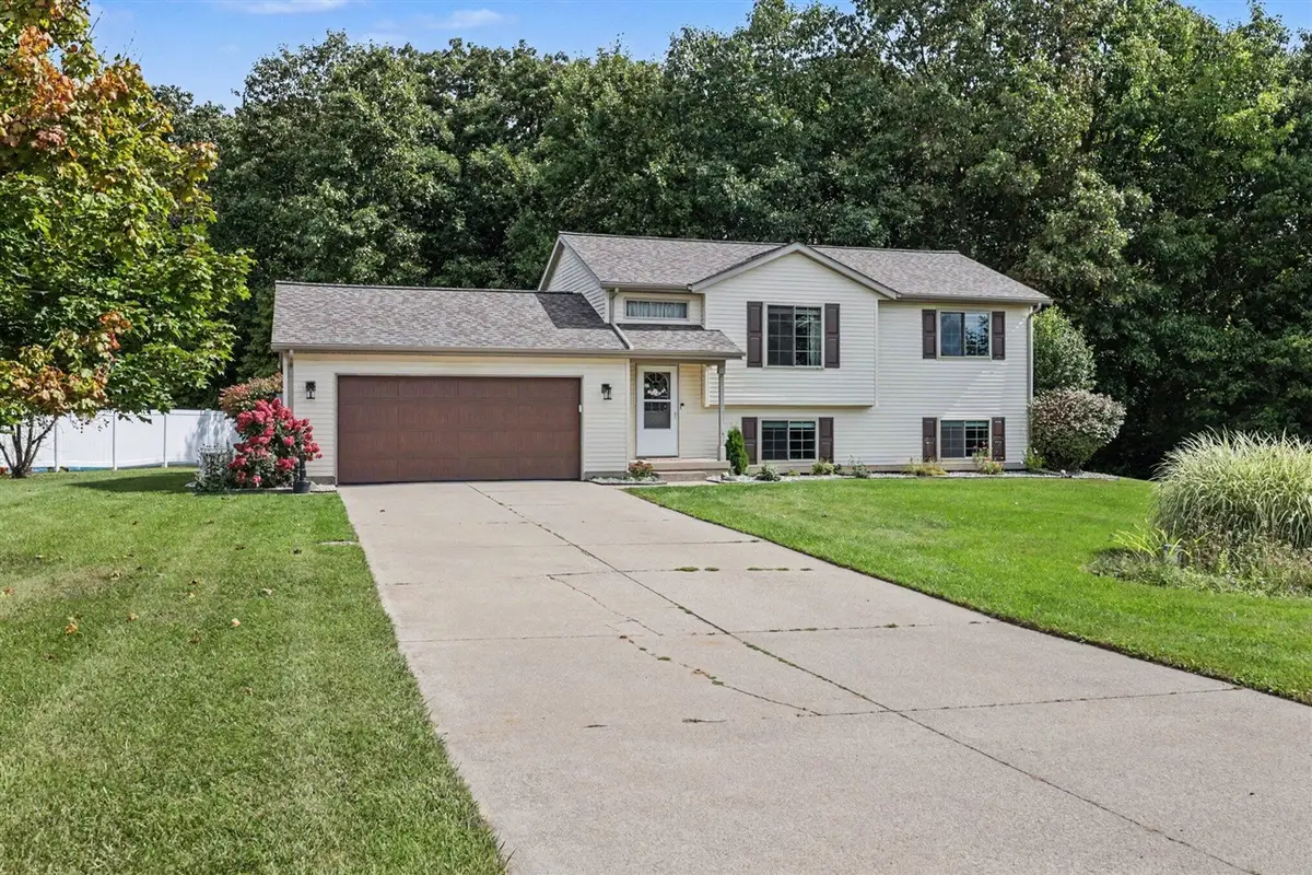 7423 High Timber, Greenville, MI 48838 - #1