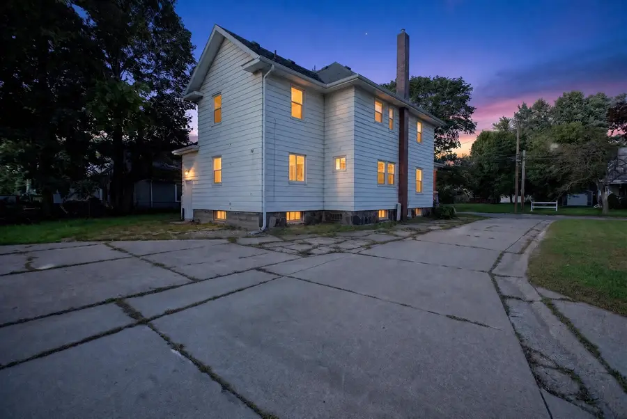 211 Orange, Jackson, MI 49202 - #2
