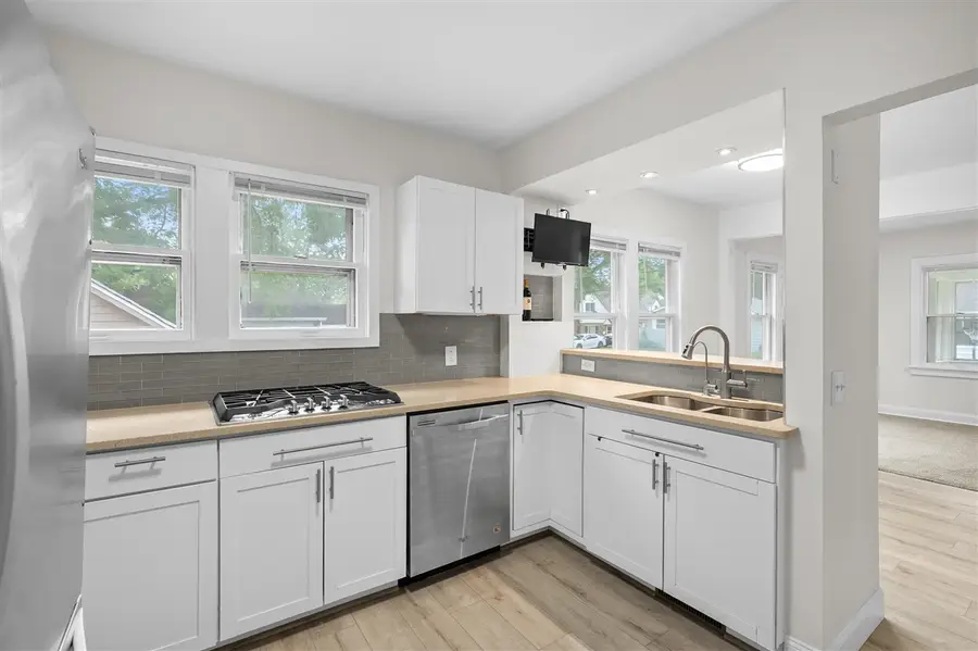736 Hutchinson, Kalamazoo, MI 49008 - #3