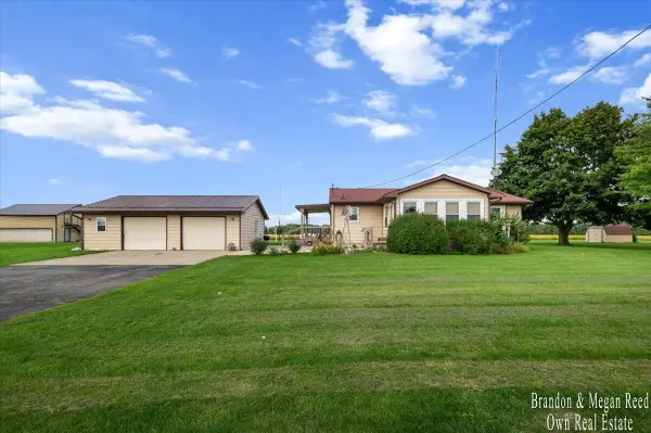2191 E Grand River, Portland, MI 48875
