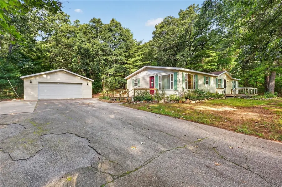 9755 S Beech, Howard City, MI 49329 - #2