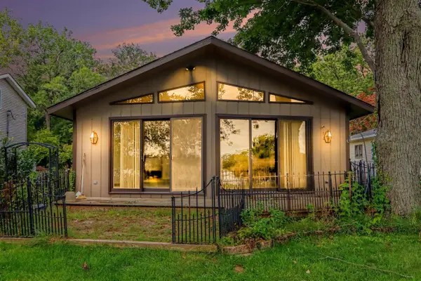 8153 W Long Lake, Kalamazoo, MI 49048