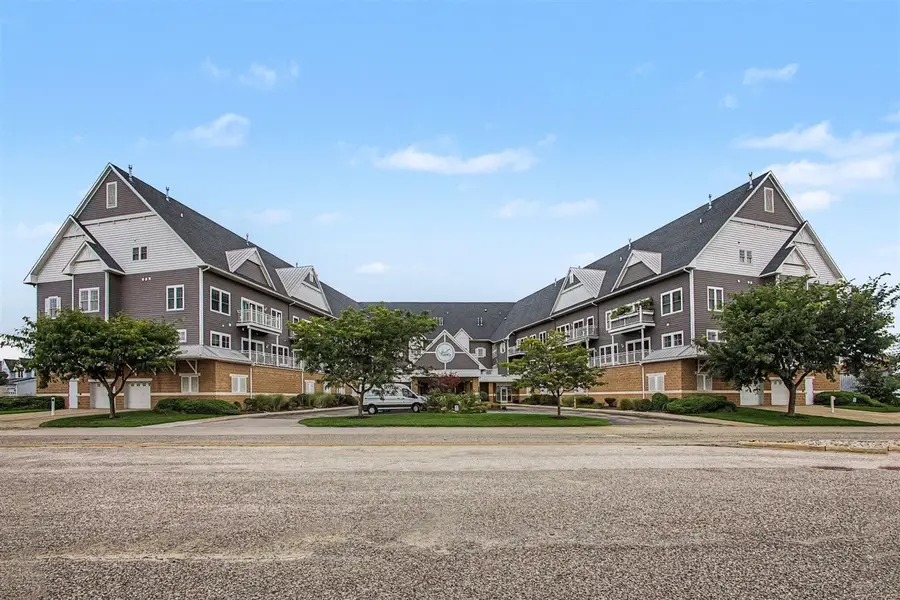 917 W Savidge #30, Spring Lake, MI 49456 - #2