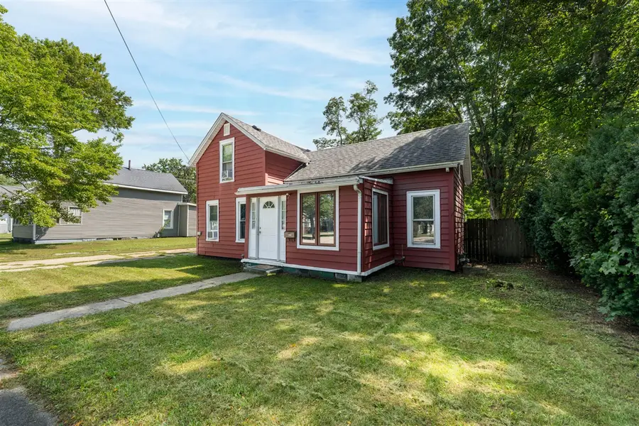 324 Oak, Dowagiac, MI 49047 - #2