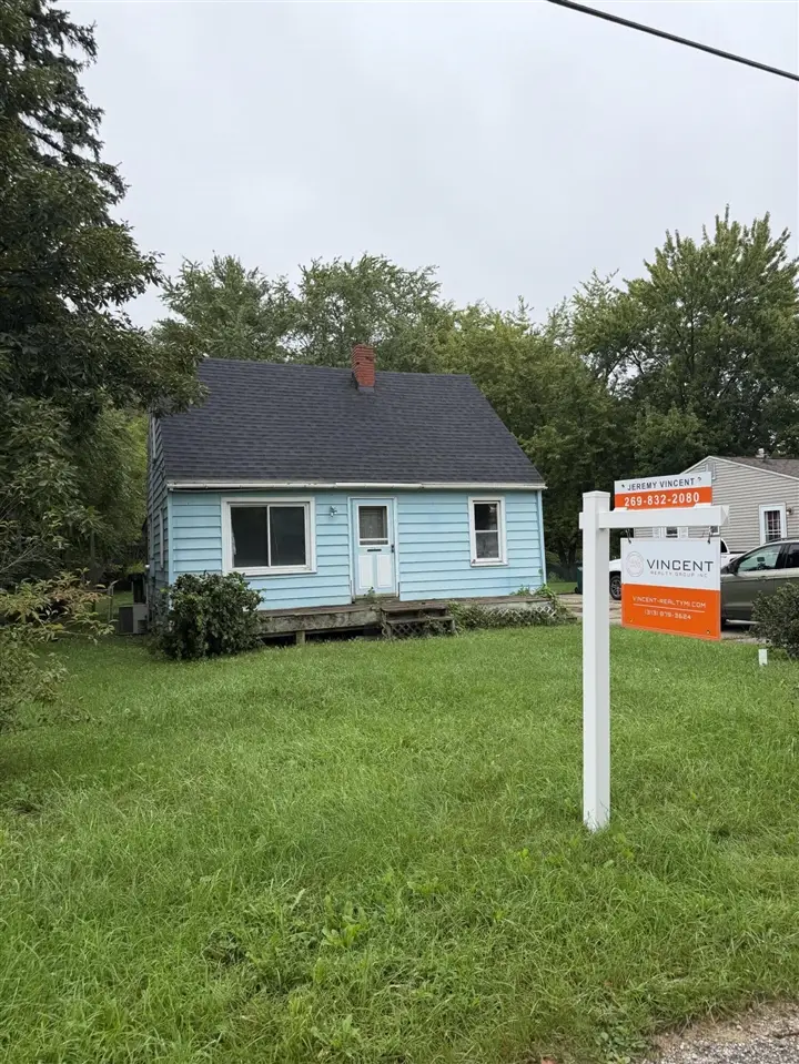 122 W Fairfield, Lansing, MI 48906 - #1