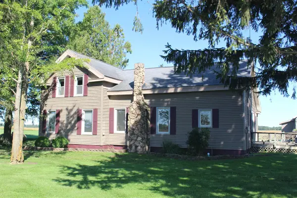 6348 W V, Schoolcraft, MI 49087