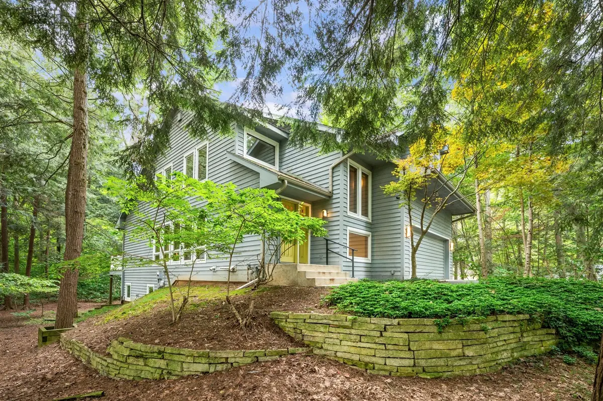 12760 Highland Shores, Sawyer, MI 49125 - #1