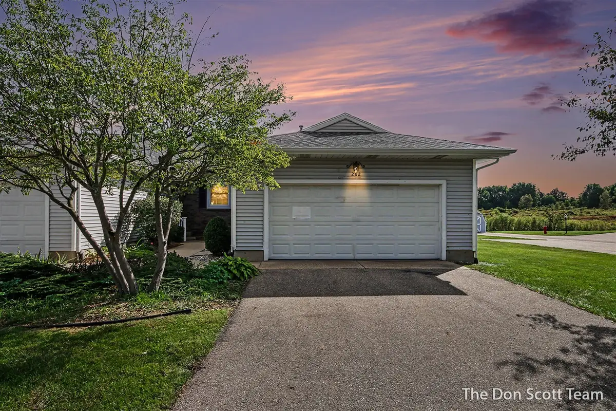 282 Creekside, Sparta, MI 49345 - #1