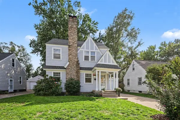 458 Van Allen, Grand Rapids, MI 49548