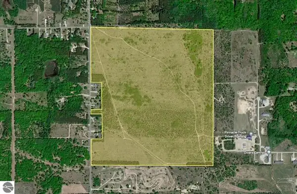 39 rd S 39, Cadillac, MI 49601