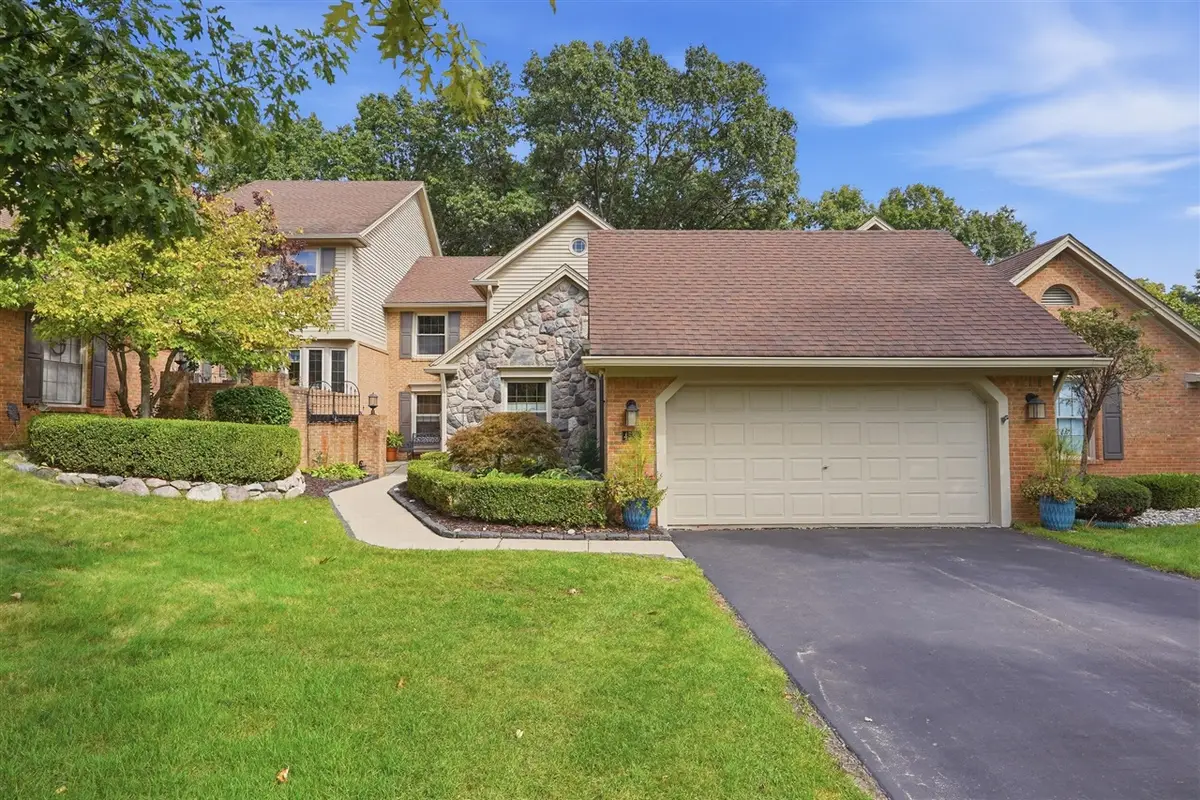 4539 Golf View, Brighton, MI 48116 - #1