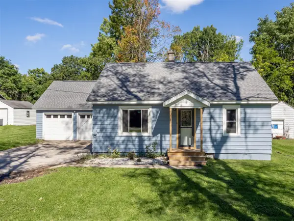 625 E Berrien, Paw Paw, MI 49079