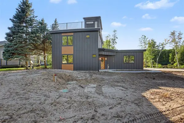 8135 Island, Stanwood, MI 49346
