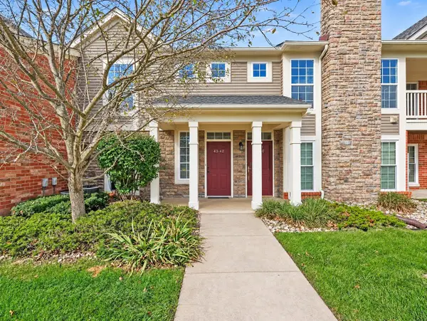 4342 Deeside #44, Brighton, MI 48116