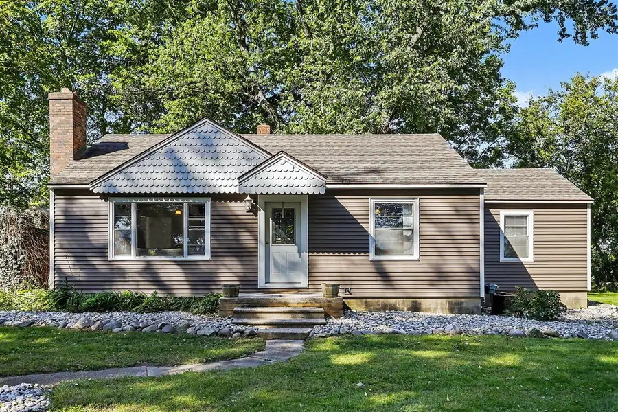15886 Kellogg School, Hickory Corners, MI 49060 - #2
