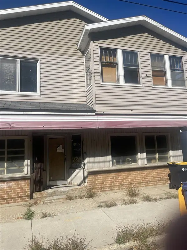 701 Knapp, Grand Rapids, MI 49505