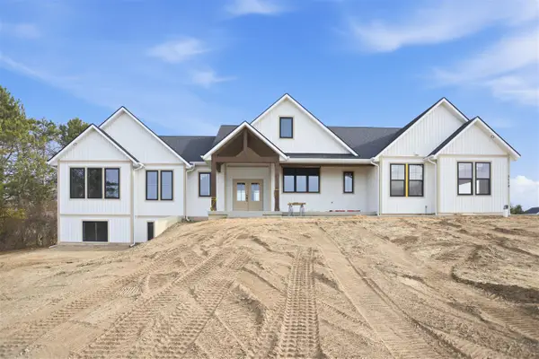 14076 Sheffield's, Marne, MI 49435