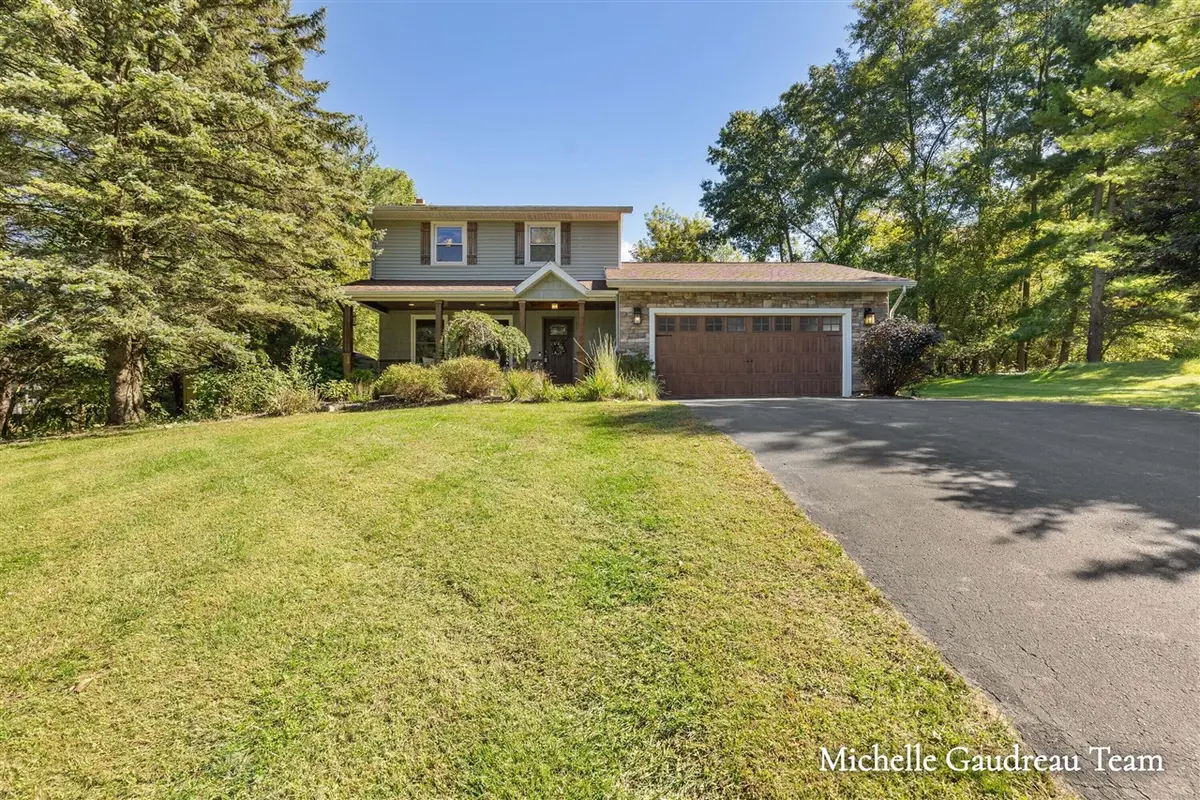 1136 Country Club, Hastings, MI 49058 - #1