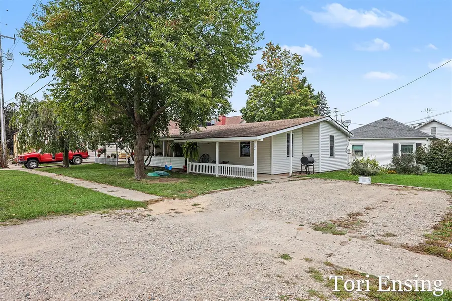 31-33 E Church, Cedar Springs, MI 49319 - #2