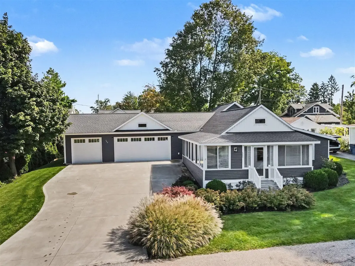 565 Grove, Holland, MI 49423 - #1