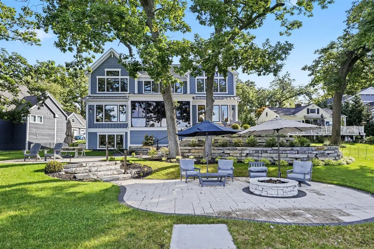 140 E Gull Lake, Augusta, MI 49012 - #1
