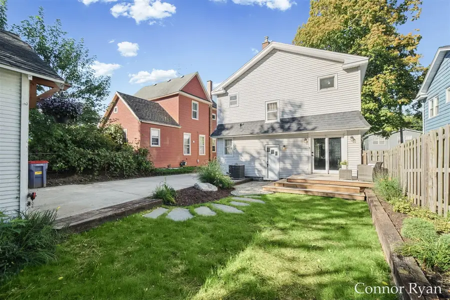 1362 Columbia, Grand Rapids, MI 49505 - #3