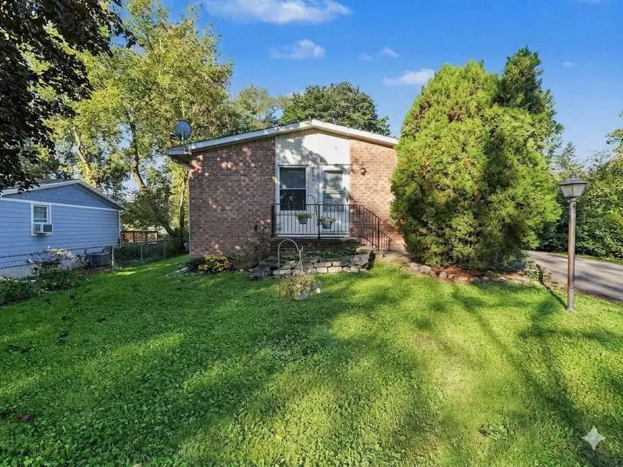 3460 La Salle, Ann Arbor, MI 48108 - #2