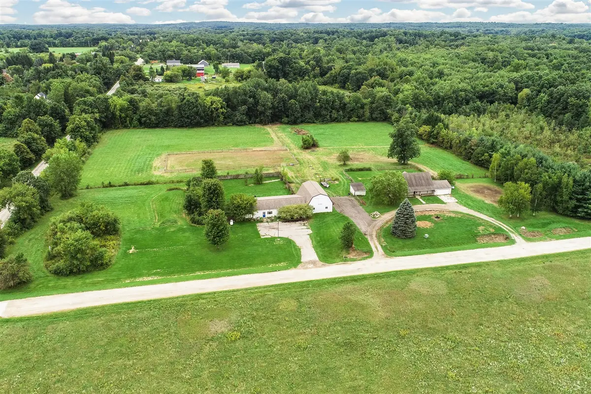 3605 White Tail, Holly, MI 48442 - #1