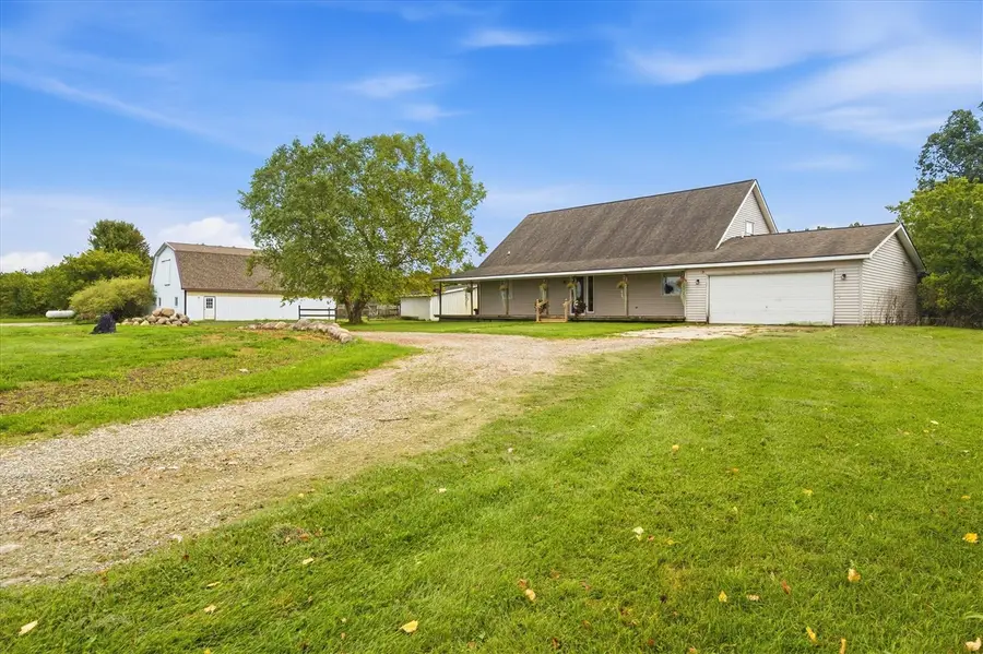 3605 White Tail, Holly, MI 48442 - #3