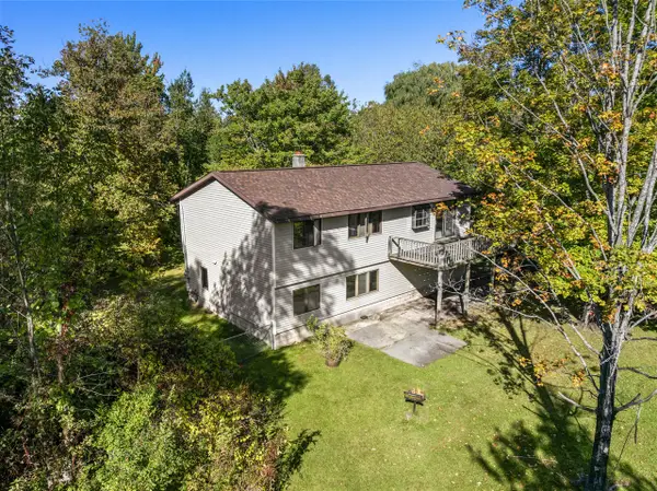 4477 Mollineaux, Frankfort, MI 49635