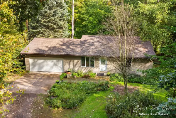 5236 N Whites Bridge, Belding, MI 48809