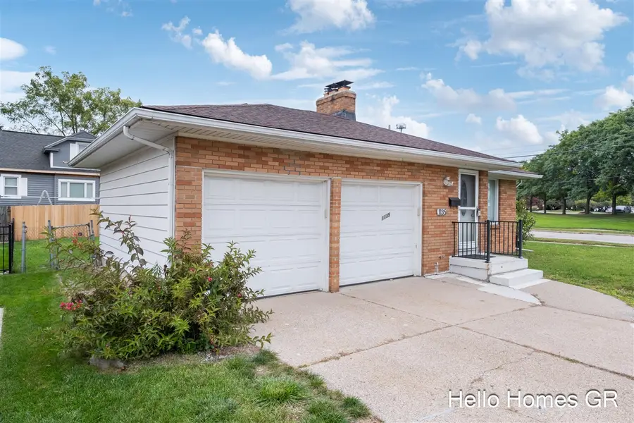 1135 Carrier Creek, Grand Rapids, MI 49503 - #3