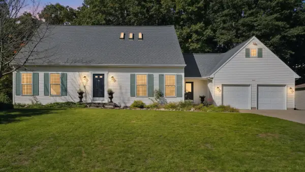 5427 N Silverstone, Comstock Park, MI 49321