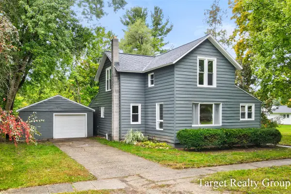 320 Pine, Howard City, MI 49329