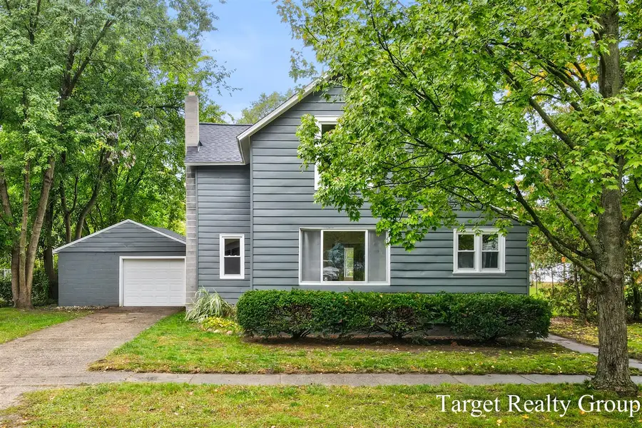 320 Pine, Howard City, MI 49329 - #2