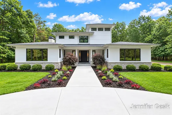 7775 Sudbury, Ada, MI 49301