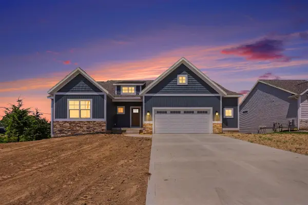 9585 Fields, Zeeland, MI 49464