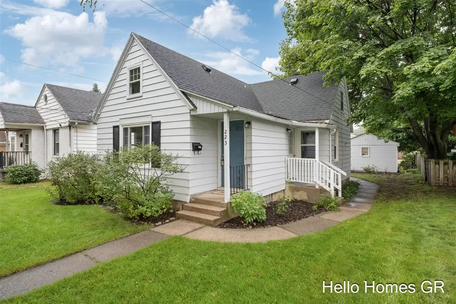 223 Leyden, Grand Rapids, MI 49504 - #2