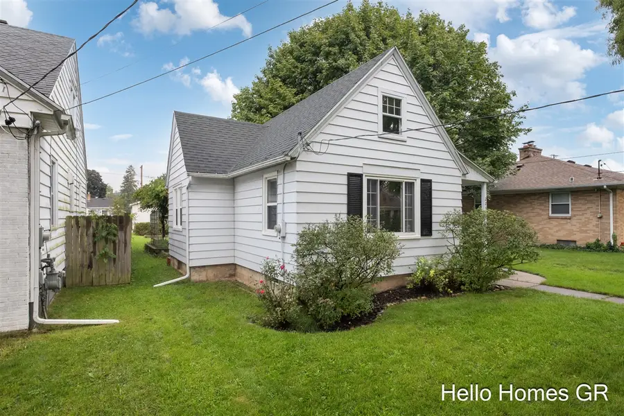 223 Leyden, Grand Rapids, MI 49504 - #3