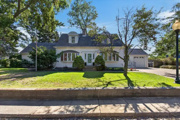415 Ridgeway, Saint Joseph, MI 49085
