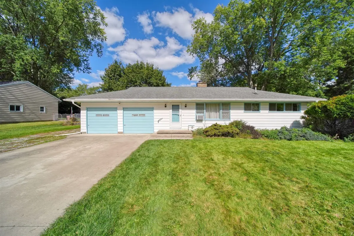 1500 Strathmoor, Jackson, MI 49203 - #1